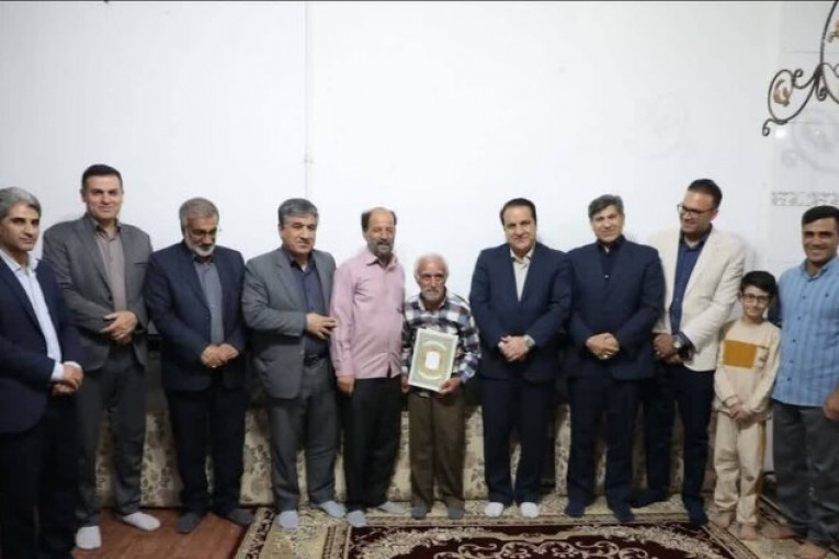 مردی که از «ایلام» خاطره ساخت