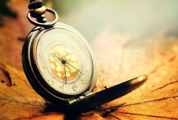 بی جهت عقربه‌ها می‌گردند …