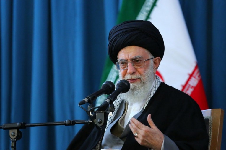 امام