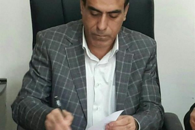 تبریک مهندس شیرخانی مدیر کل تعاون کار و رفاه اجتماعی استان ایلام به مدیرکل روابط عمومی استانداری ایلام@